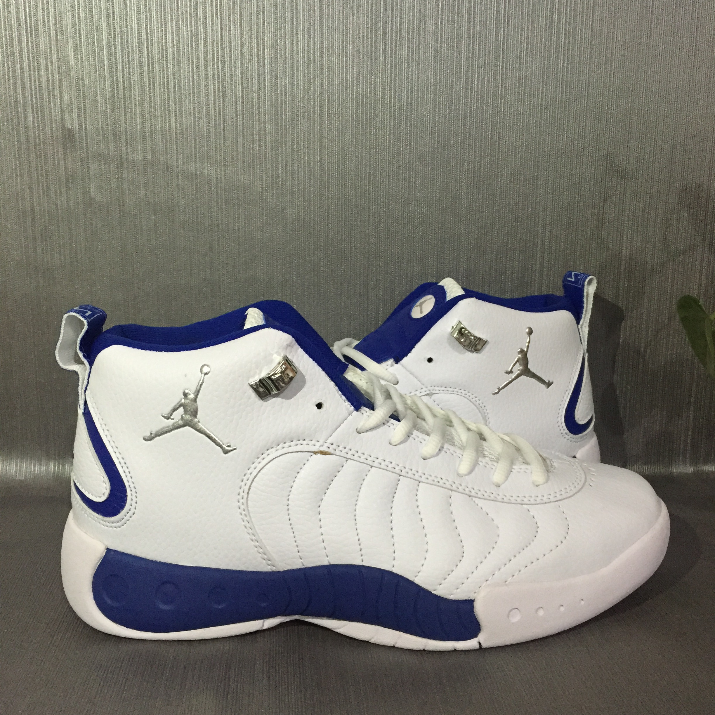 jumpman pro blue and white