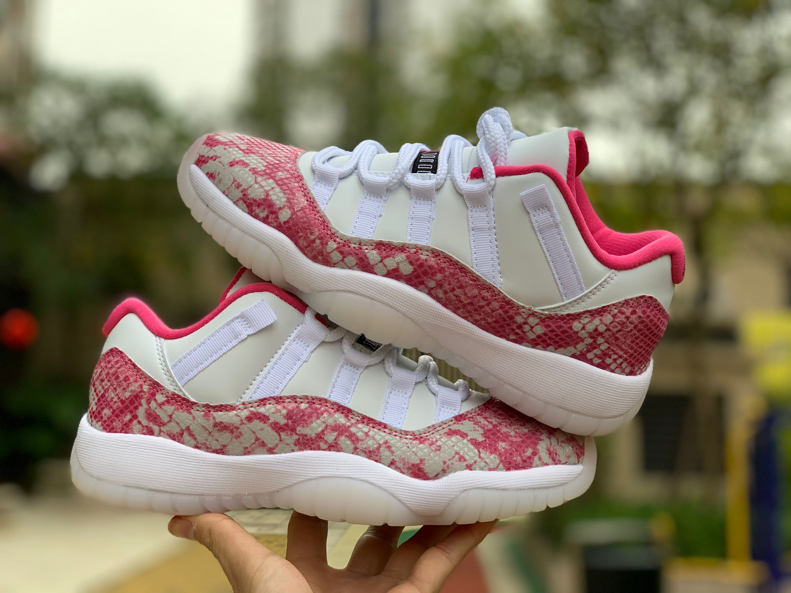 jordan 11 low wmns pink snakeskin girls shoes
