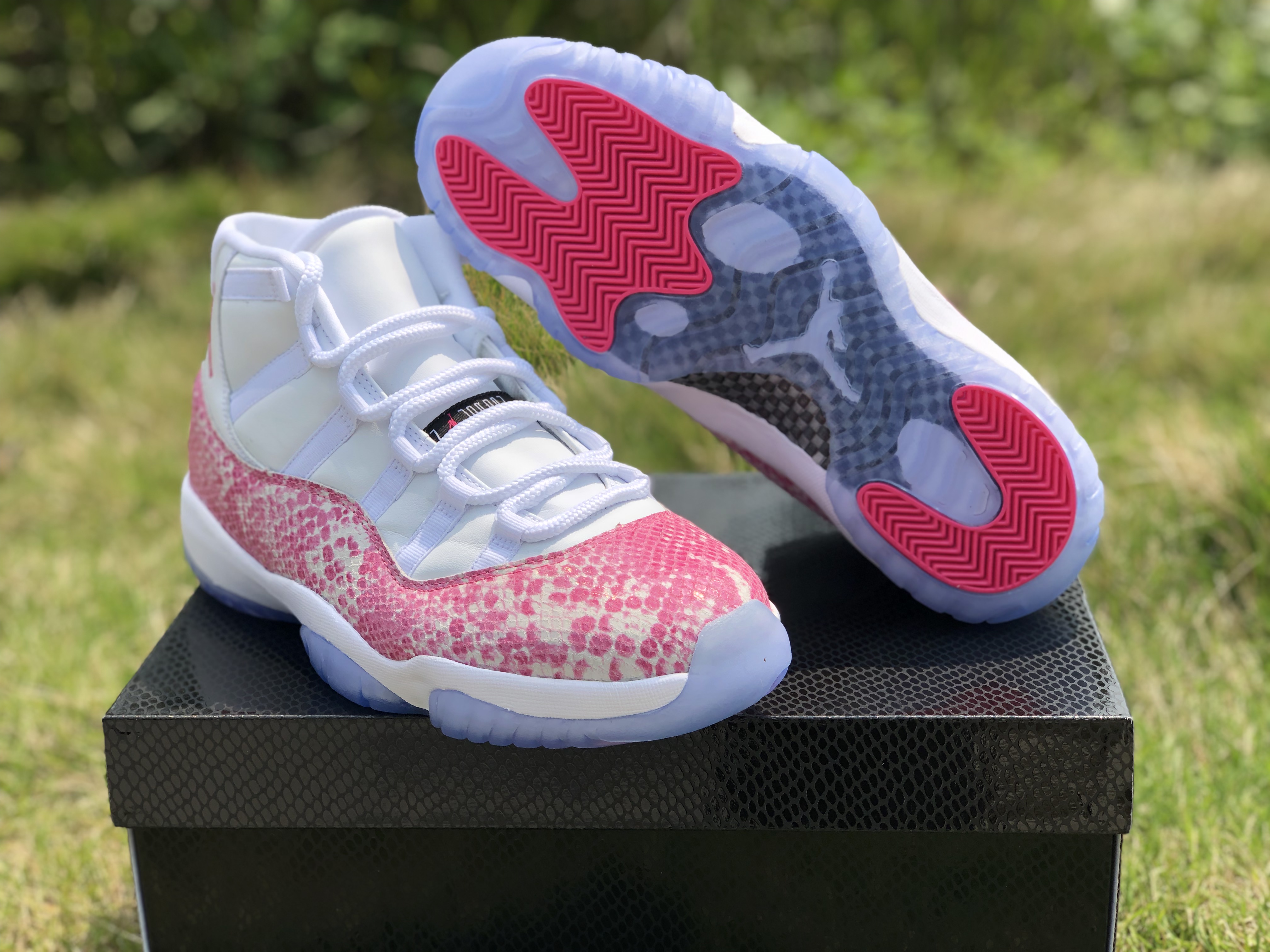 women jordan 11 retro snakeskin pink white shoes