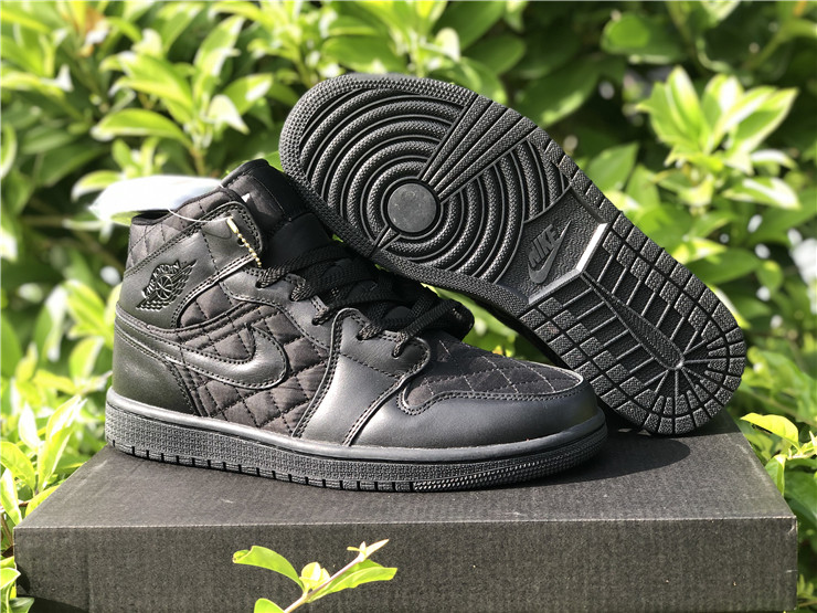 jordan 1 mid triple black quilted shoes