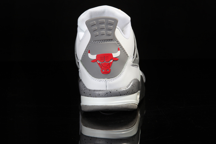 Jordan 4 Retro White Black Shoes With Bulls