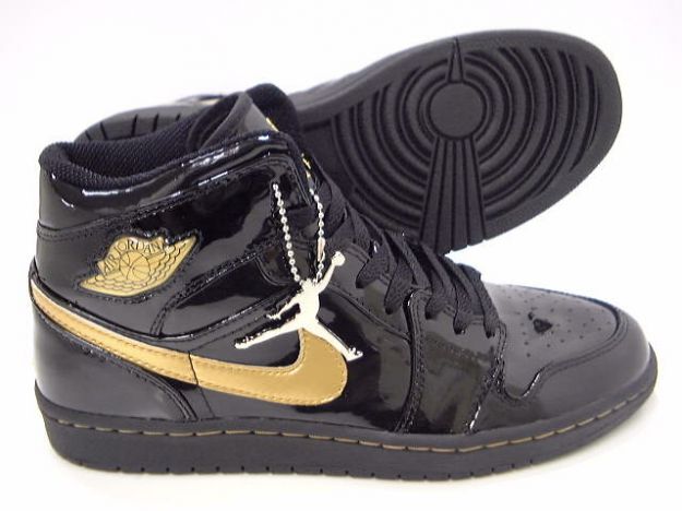 Retro Jordan 1 Black Metallic Gold Shoes