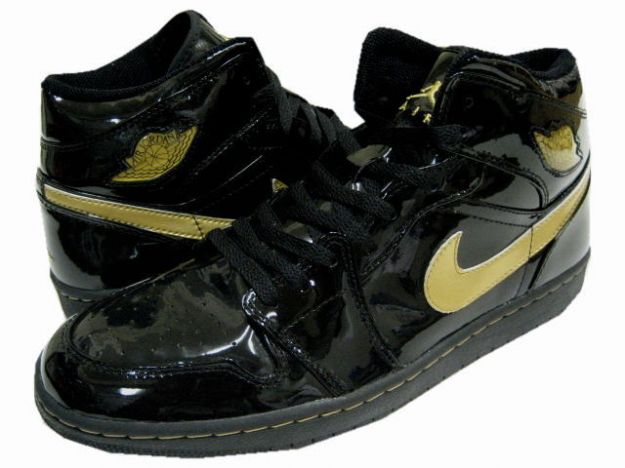 Retro Jordan 1 Black Metallic Gold Shoes